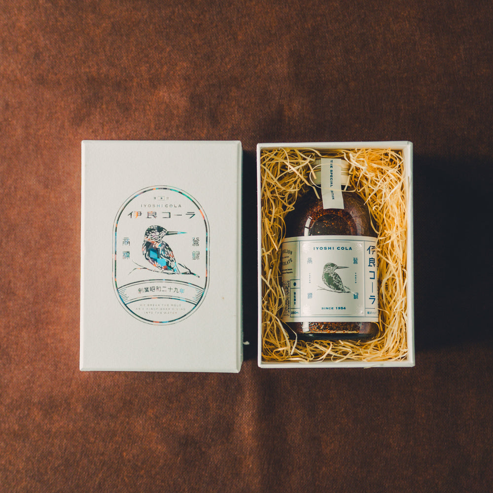 【数量限定】カカオコーラ「魔法のシロップ」THE SPECIAL EDITION Mサイズ(250ml) 【ギフトボックス入り】